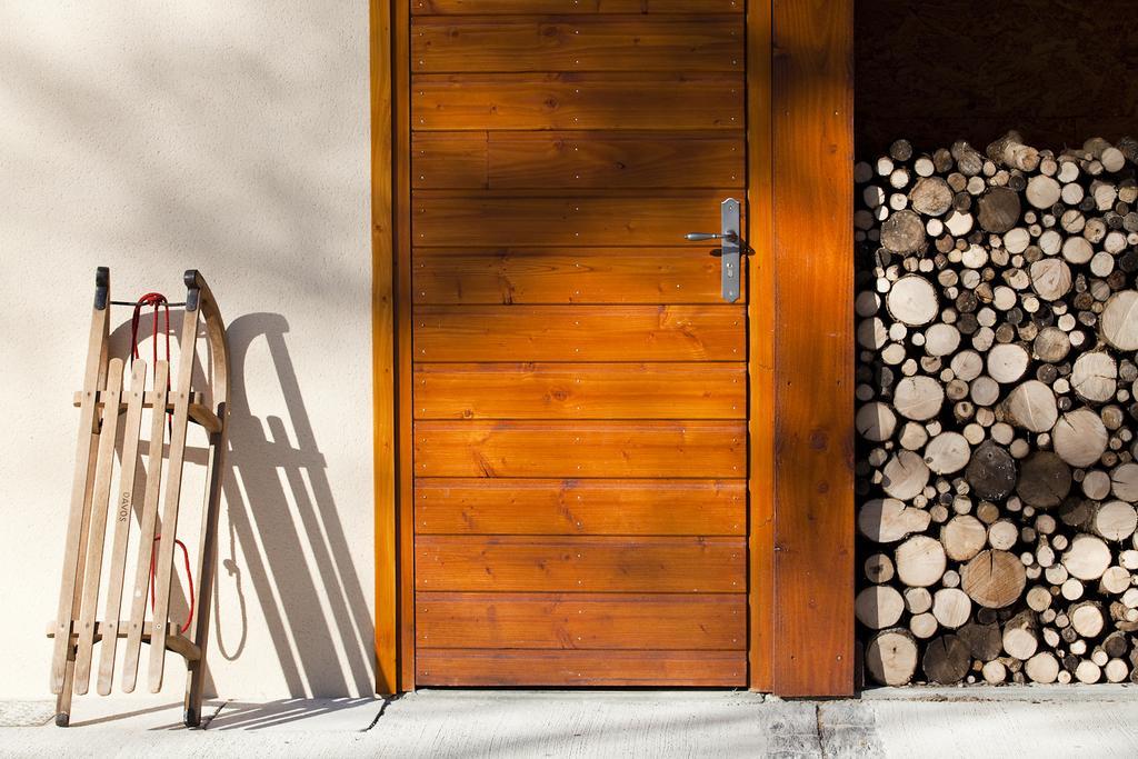 Les Granges De Leo Aston Exterior foto